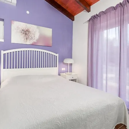 Villa Roselina *