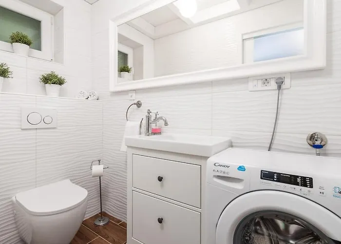 Willa S Jacuzzijem I Bazenom Mavrinac Nerezine