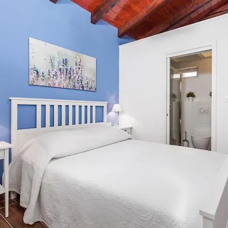 S Jacuzzijem I Bazenom Mavrinac Nerezine