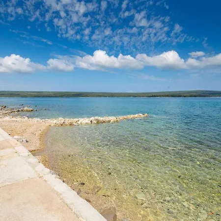 S Jacuzzijem I Bazenom Mavrinac Villa Nerezine